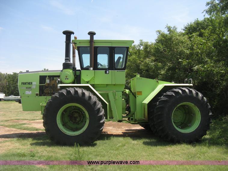 image for item H5278 1981 Steiger Panther III ST325 4WD tractor