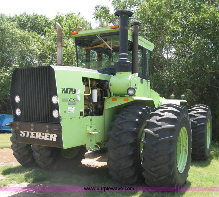 image for item H5278 1981 Steiger Panther III ST325 4WD tractor