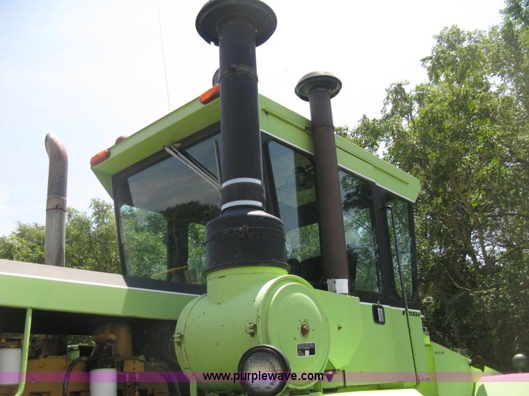 image for item H5278 1981 Steiger Panther III ST325 4WD tractor