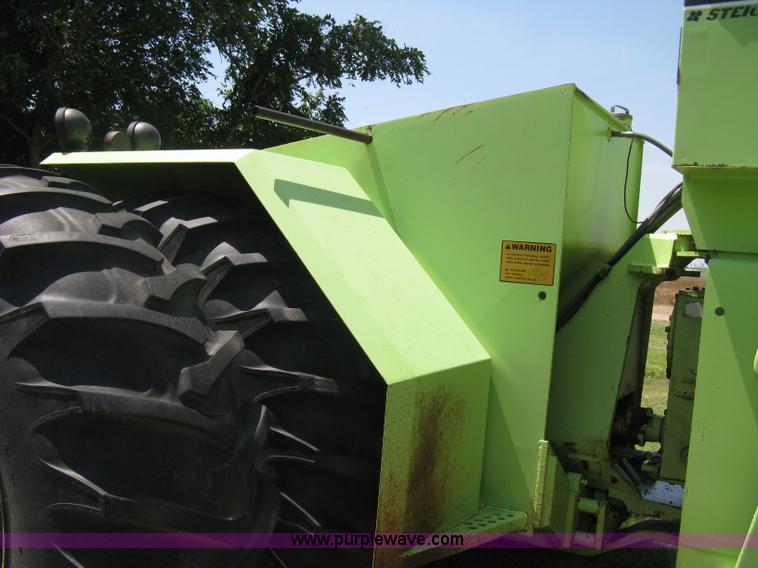 image for item H5278 1981 Steiger Panther III ST325 4WD tractor