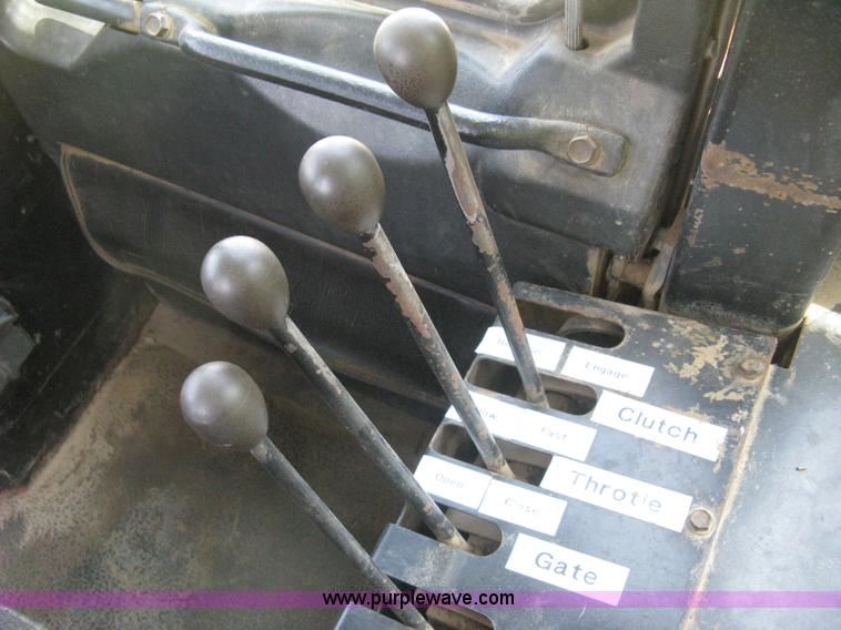 image for item H5278 1981 Steiger Panther III ST325 4WD tractor