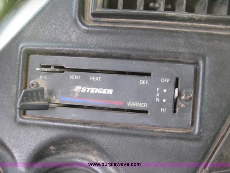 image for item H5278 1981 Steiger Panther III ST325 4WD tractor