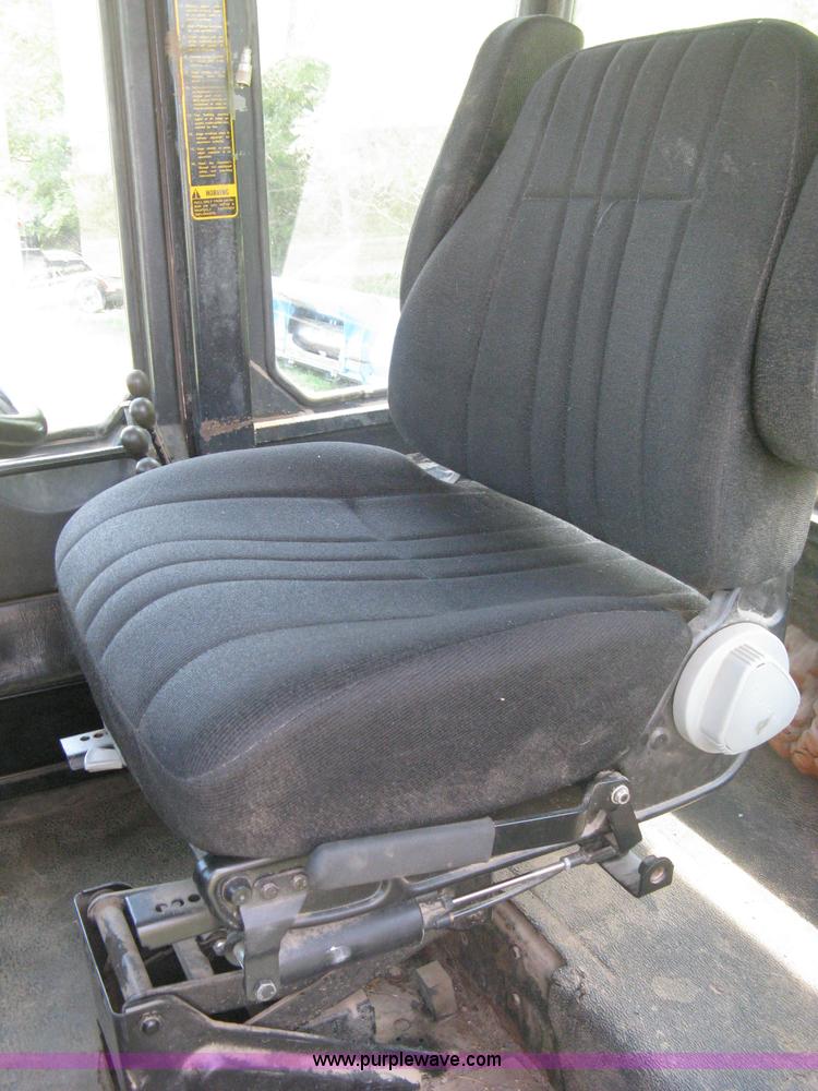 image for item H5278 1981 Steiger Panther III ST325 4WD tractor