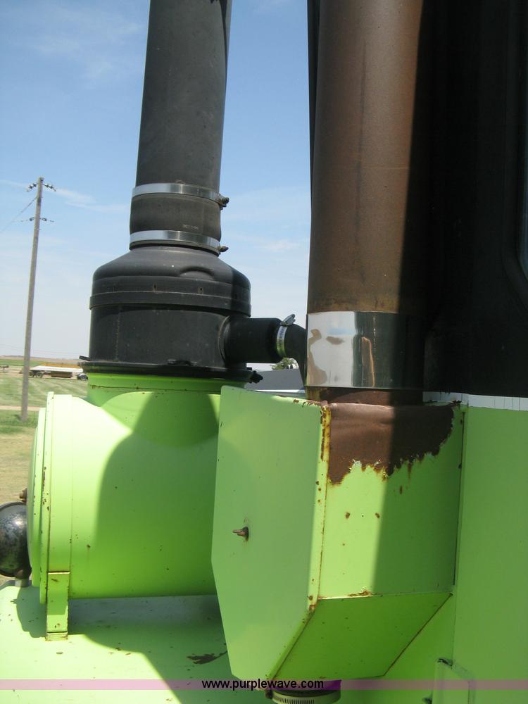 image for item H5278 1981 Steiger Panther III ST325 4WD tractor