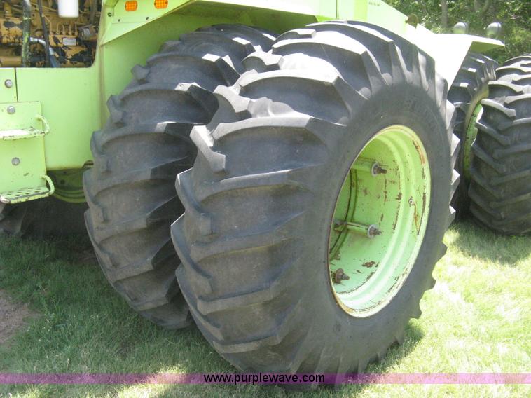 image for item H5278 1981 Steiger Panther III ST325 4WD tractor