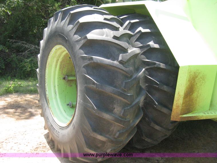 image for item H5278 1981 Steiger Panther III ST325 4WD tractor