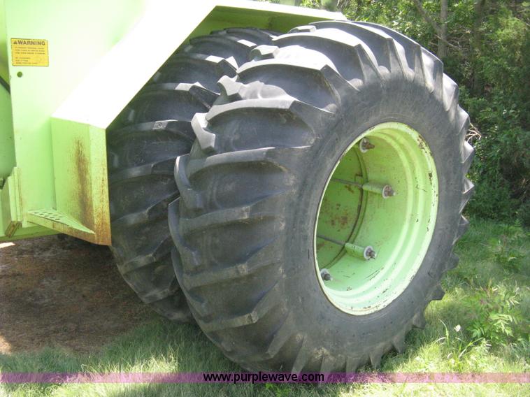 image for item H5278 1981 Steiger Panther III ST325 4WD tractor