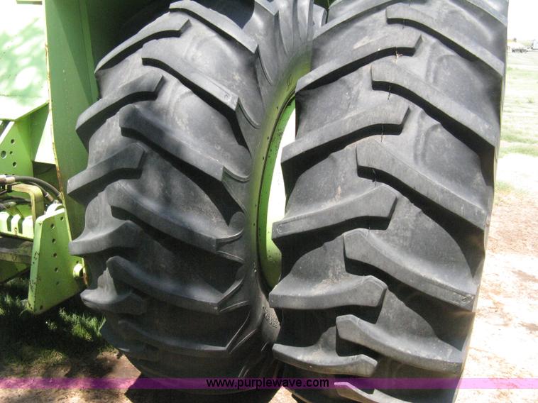image for item H5278 1981 Steiger Panther III ST325 4WD tractor