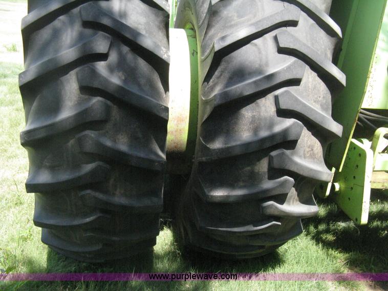 image for item H5278 1981 Steiger Panther III ST325 4WD tractor