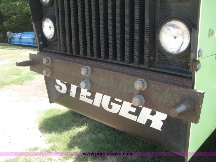 image for item H5278 1981 Steiger Panther III ST325 4WD tractor