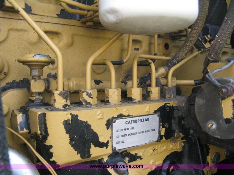 image for item H5278 1981 Steiger Panther III ST325 4WD tractor