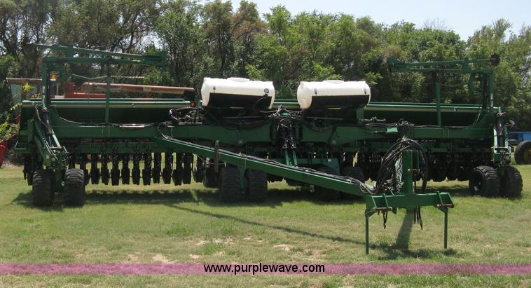 image for item H5279 2004 Great Plains 3N-4025P precision no-till drill