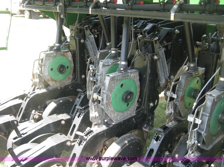 image for item H5279 2004 Great Plains 3N-4025P precision no-till drill