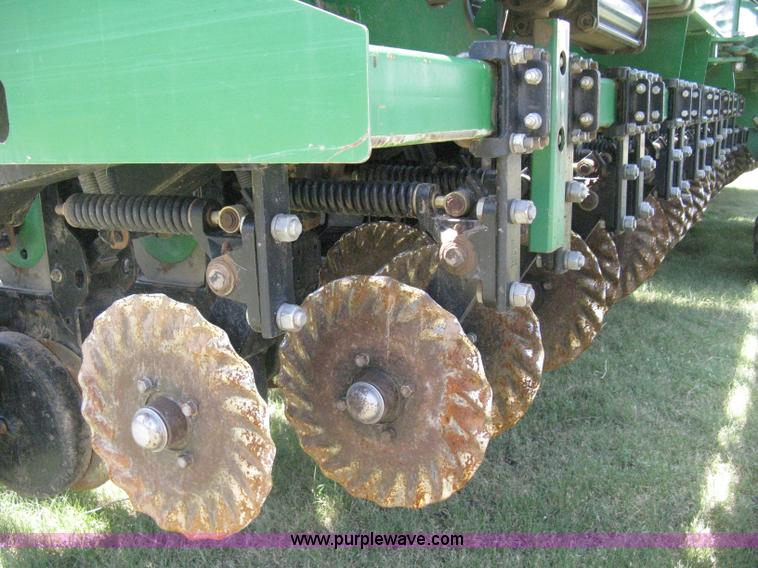 image for item H5279 2004 Great Plains 3N-4025P precision no-till drill