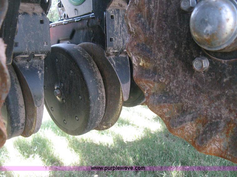 image for item H5279 2004 Great Plains 3N-4025P precision no-till drill