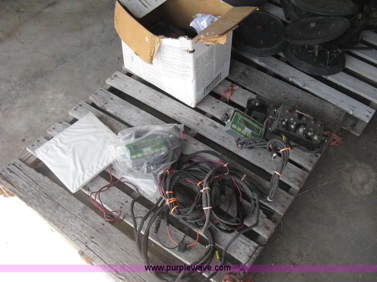 image for item H5279 2004 Great Plains 3N-4025P precision no-till drill