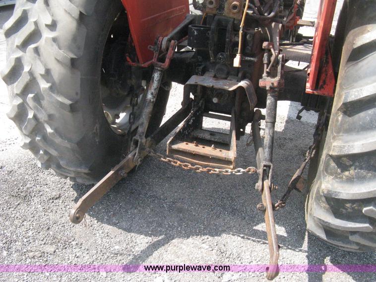 image for item H5302 1982 Massey Ferguson 274 MFWD tractor