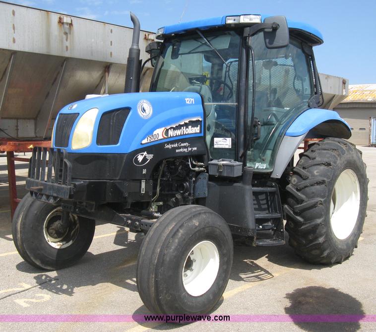image for item H5310 2004 New Holland TS100A tractor