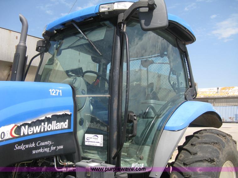 image for item H5310 2004 New Holland TS100A tractor