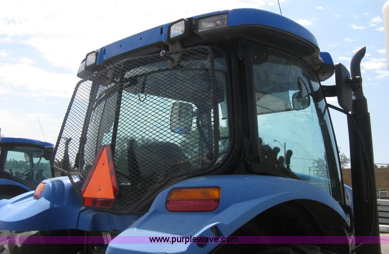 image for item H5310 2004 New Holland TS100A tractor