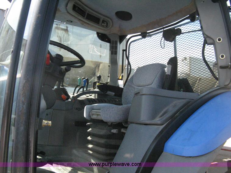image for item H5310 2004 New Holland TS100A tractor