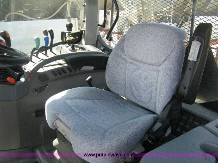 image for item H5310 2004 New Holland TS100A tractor