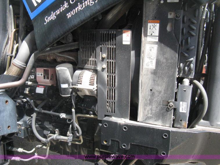 image for item H5310 2004 New Holland TS100A tractor