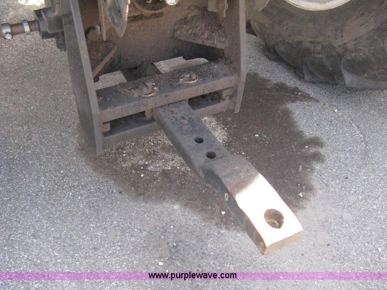 image for item H5310 2004 New Holland TS100A tractor