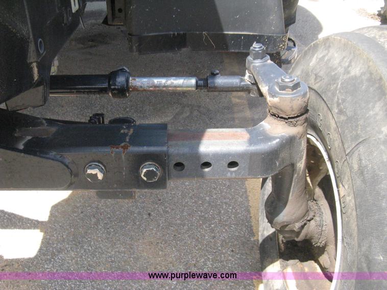 image for item H5310 2004 New Holland TS100A tractor