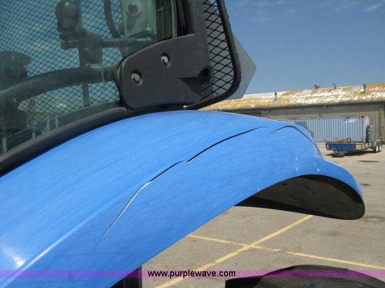 image for item H5311 2004 New Holland TS100A Plus tractor