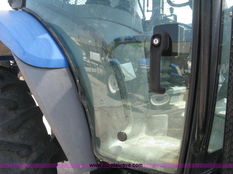 image for item H5311 2004 New Holland TS100A Plus tractor