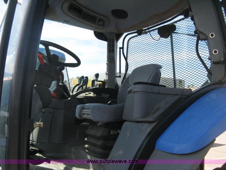 image for item H5311 2004 New Holland TS100A Plus tractor