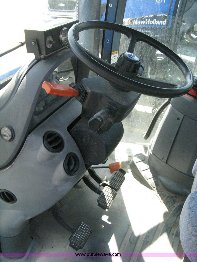 image for item H5311 2004 New Holland TS100A Plus tractor