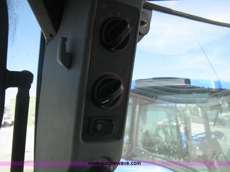 image for item H5311 2004 New Holland TS100A Plus tractor