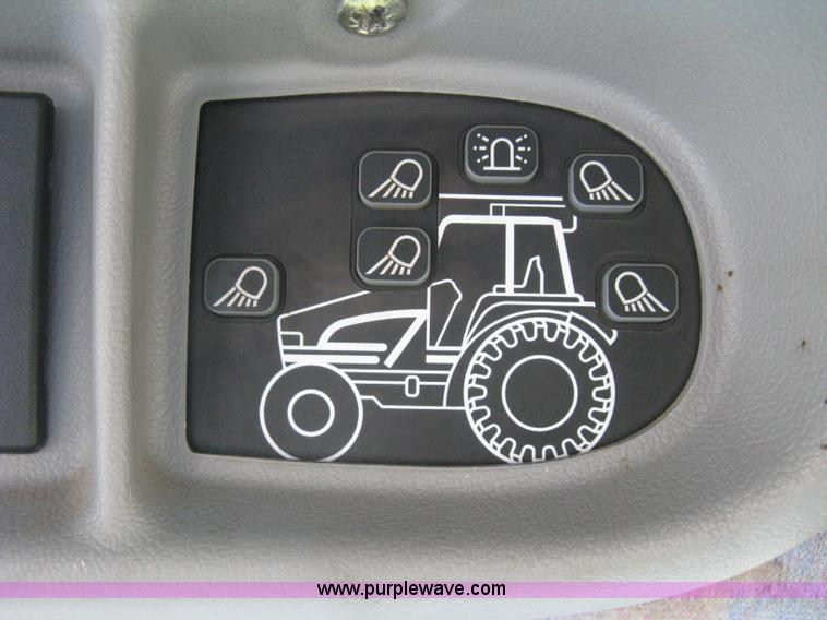 image for item H5311 2004 New Holland TS100A Plus tractor