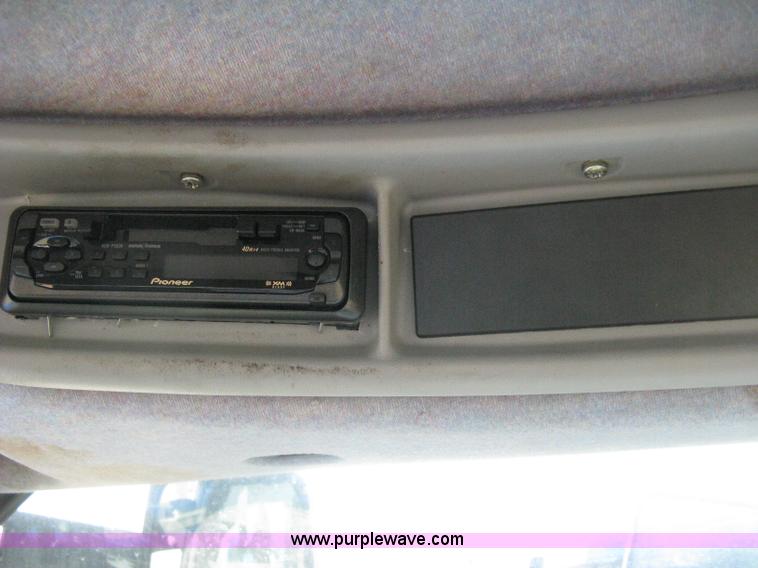 image for item H5311 2004 New Holland TS100A Plus tractor