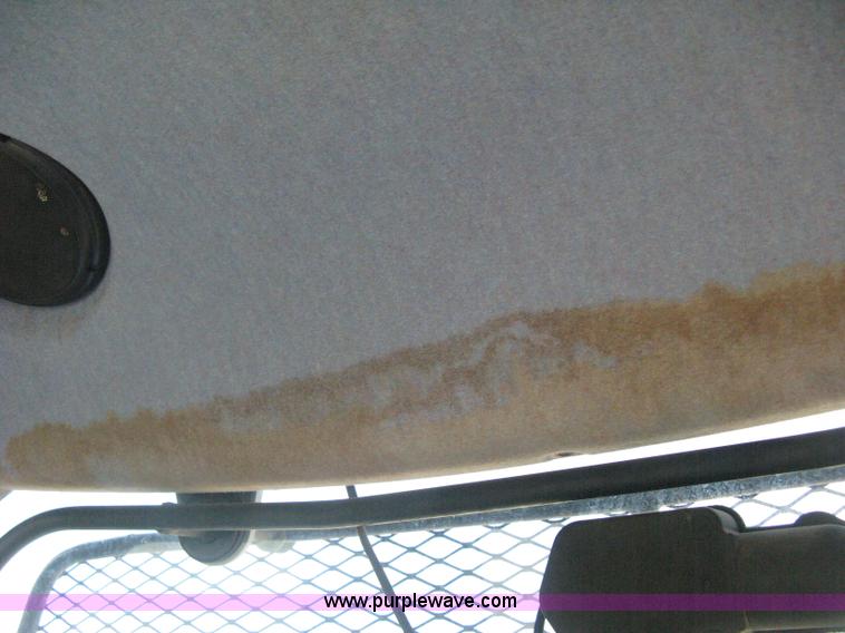 image for item H5311 2004 New Holland TS100A Plus tractor