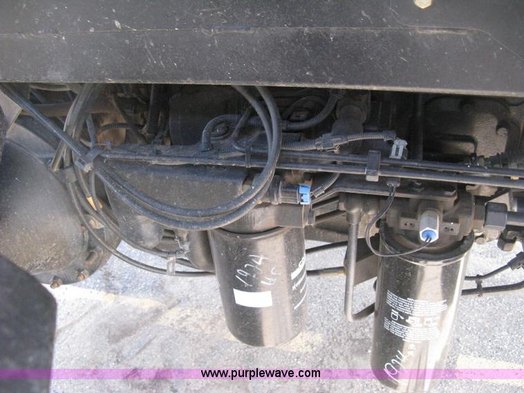 image for item H5311 2004 New Holland TS100A Plus tractor