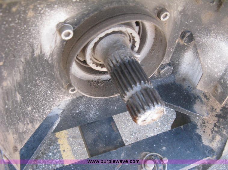 image for item H5311 2004 New Holland TS100A Plus tractor