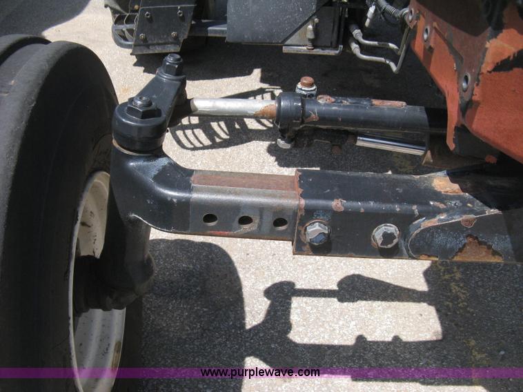 image for item H5311 2004 New Holland TS100A Plus tractor