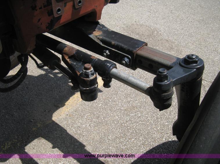 image for item H5311 2004 New Holland TS100A Plus tractor