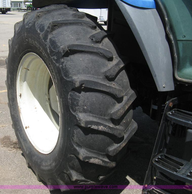 image for item H5311 2004 New Holland TS100A Plus tractor