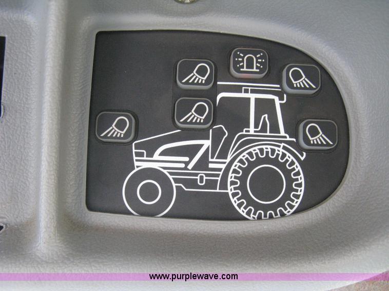 image for item H5312 2004 New Holland TS100A Plus tractor