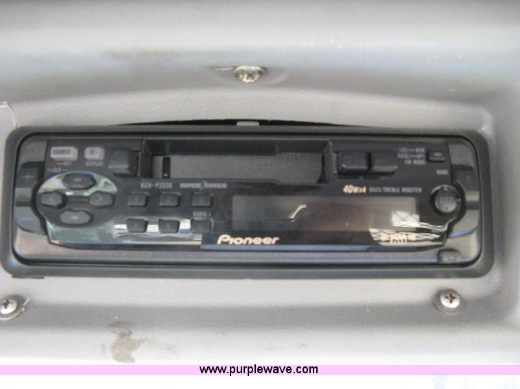 image for item H5312 2004 New Holland TS100A Plus tractor