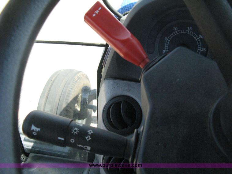 image for item H5312 2004 New Holland TS100A Plus tractor