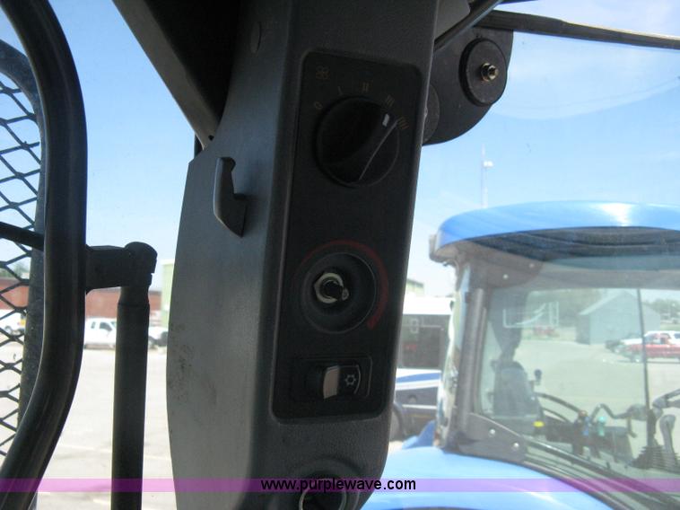 image for item H5312 2004 New Holland TS100A Plus tractor