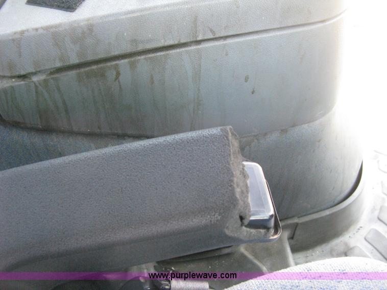 image for item H5312 2004 New Holland TS100A Plus tractor