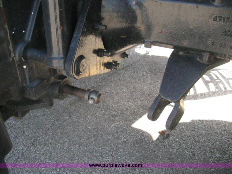 image for item H5312 2004 New Holland TS100A Plus tractor