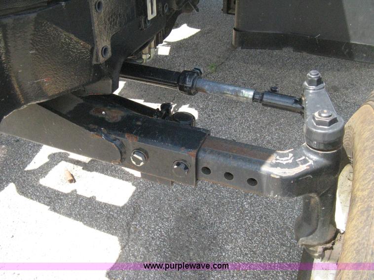 image for item H5312 2004 New Holland TS100A Plus tractor