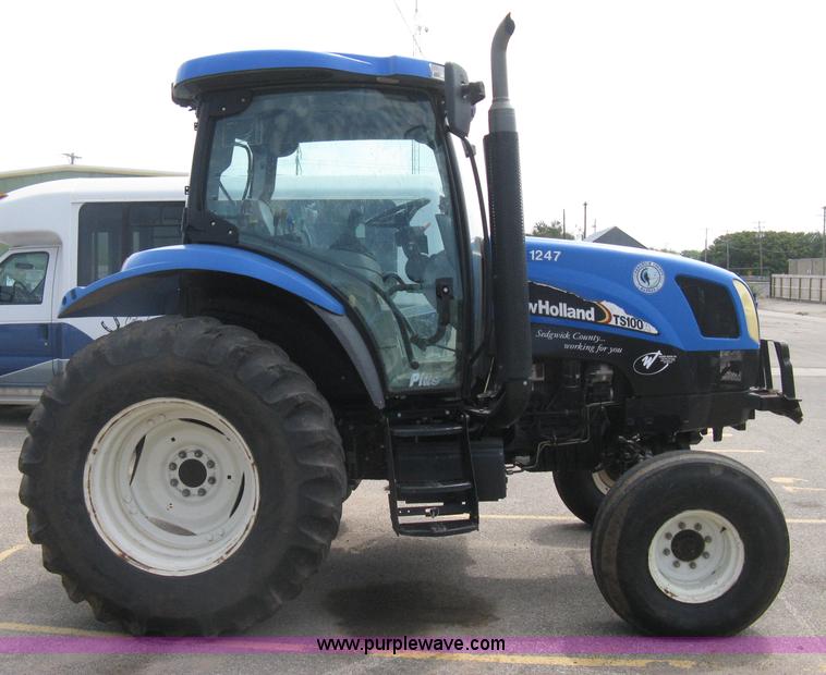 image for item H5313 2004 New Holland TS100A Plus tractor